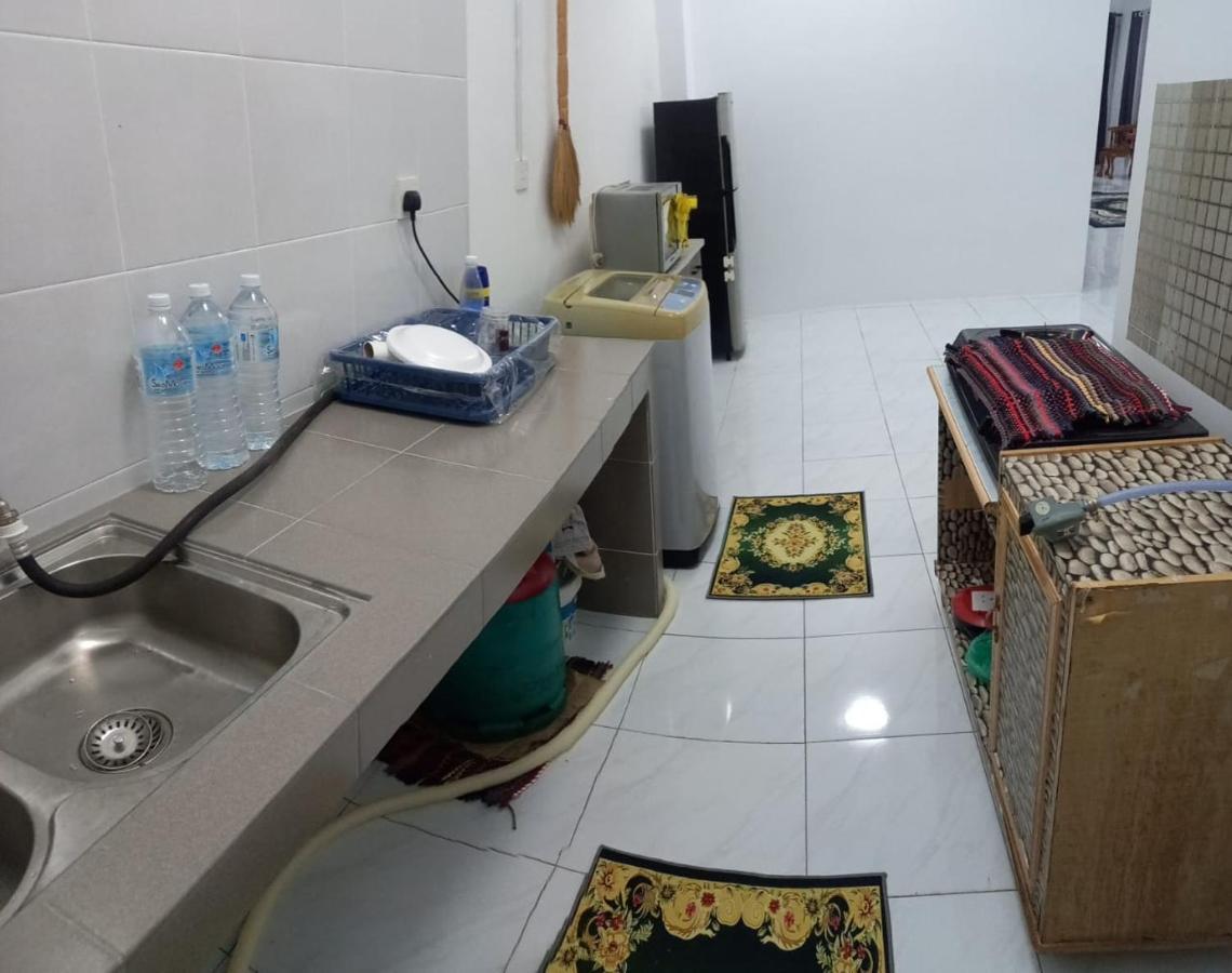 Homestay D'Mama Ifor Muslimi Tanjong Malim Exteriör bild