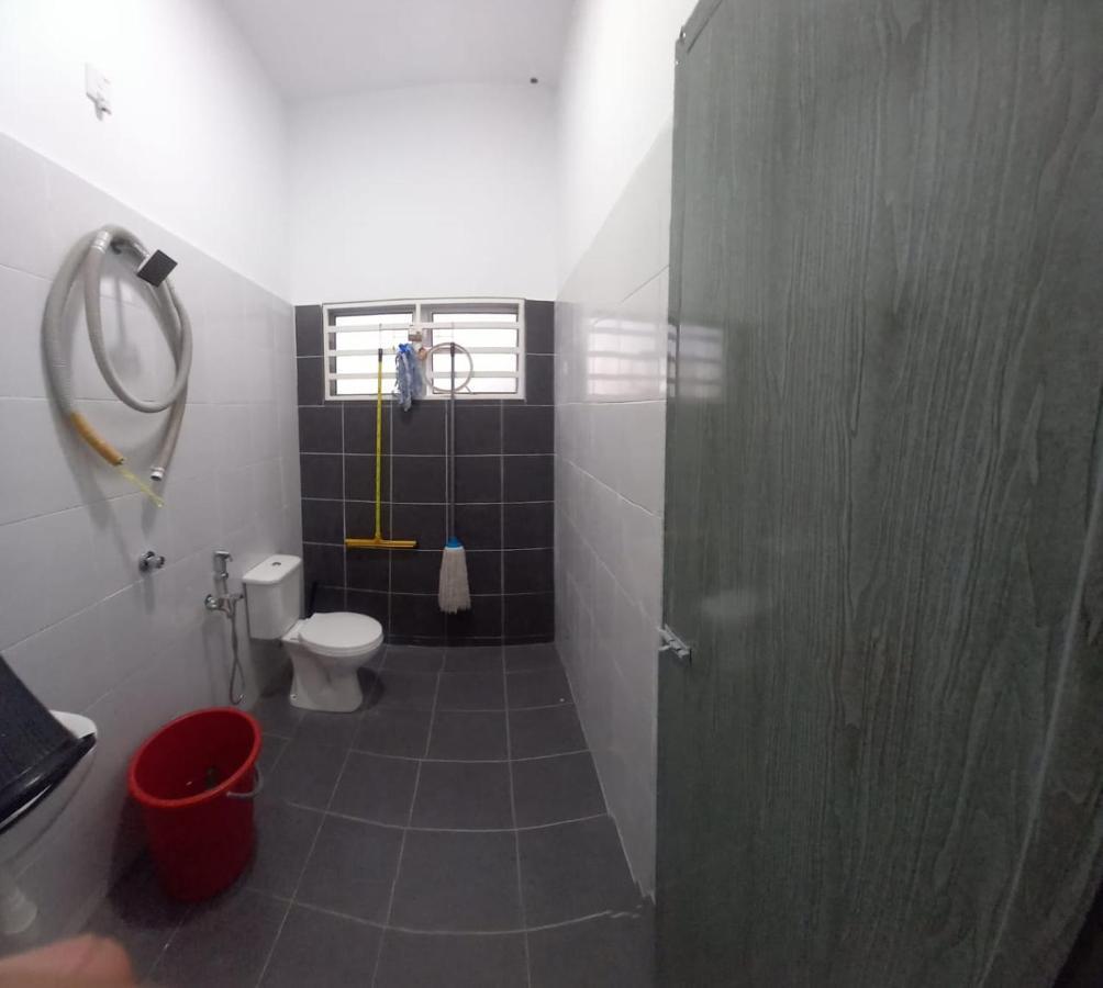 Homestay D'Mama Ifor Muslimi Tanjong Malim Exteriör bild