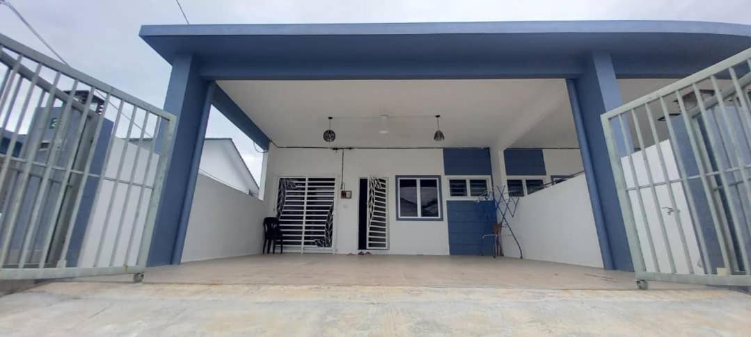 Homestay D'Mama Ifor Muslimi Tanjong Malim Exteriör bild