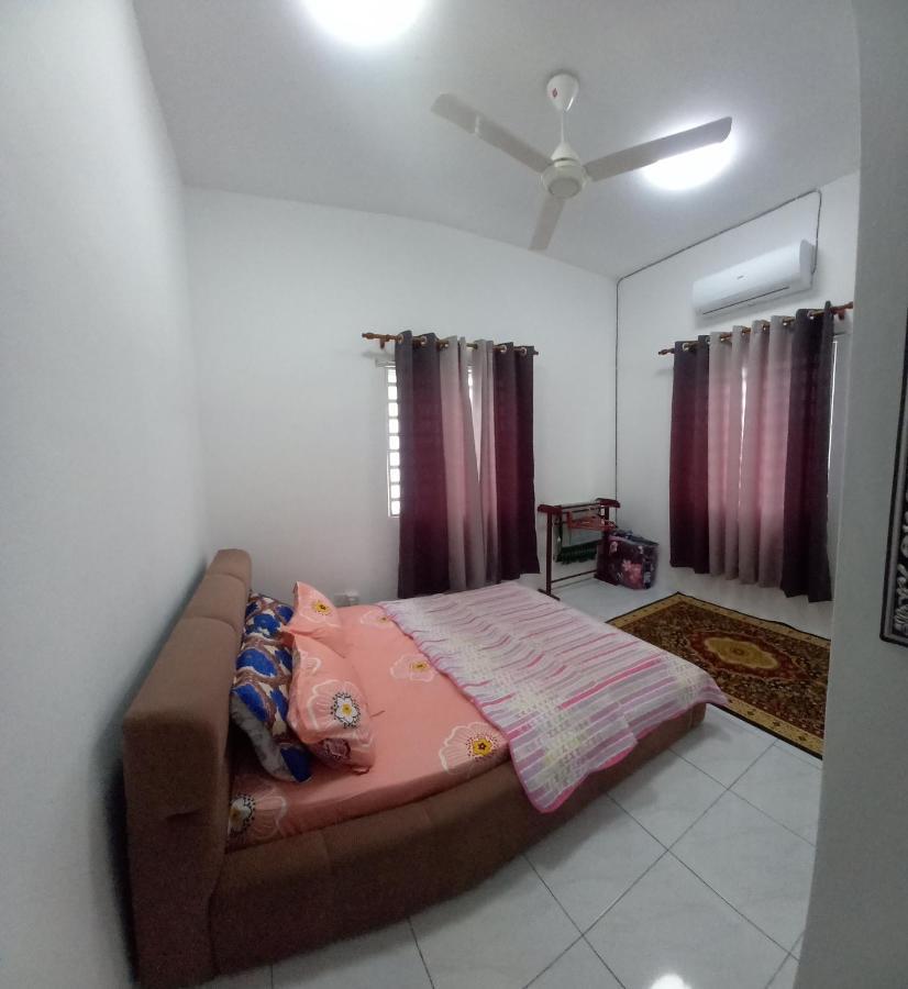 Homestay D'Mama Ifor Muslimi Tanjong Malim Exteriör bild
